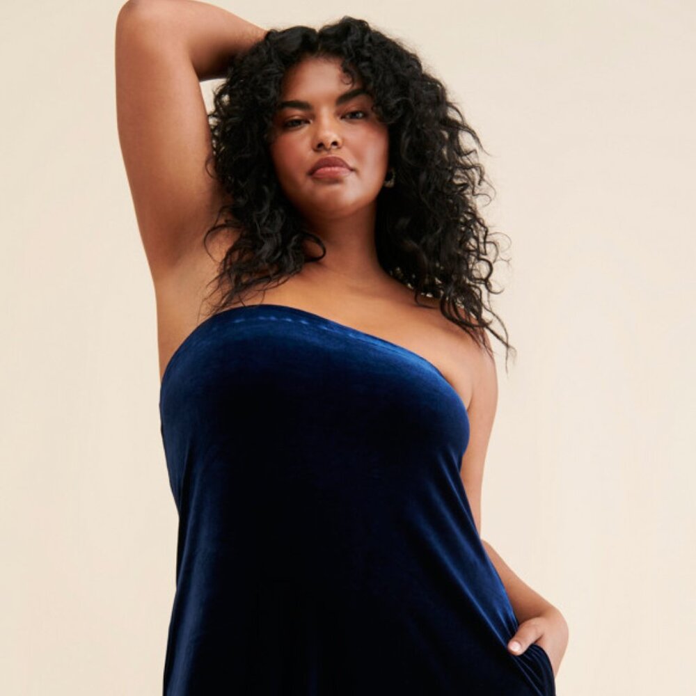 4SI3NNA Strapless Velvet Slip Dress